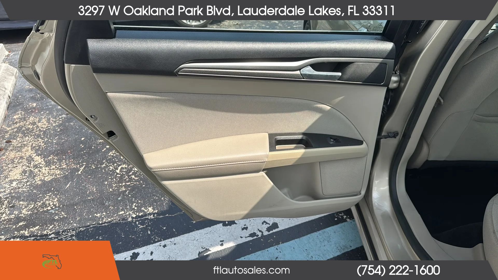 Used 2018 Ford Fusion SE FWD image 22