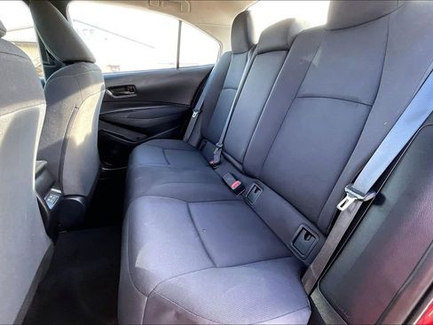 Used 2025 Toyota Corolla LE image 24