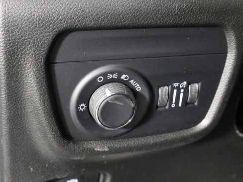 Used 2022 Jeep Grand Cherokee L Laredo w/ Luxury Tech Group I AWD/4WD image 22