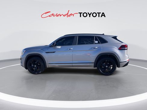 Used 2025 Volkswagen Atlas Cross Sport SEL R-Line image 5