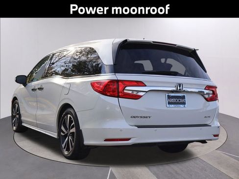 Used 2018 Honda Odyssey Elite image 6