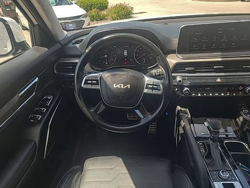 Certified 2022 Kia Telluride SX w/ SX Prestige Package AWD/4WD image 16