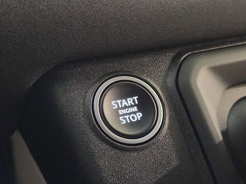 Used 2023 Land Rover Defender 110 X-Dynamic SE AWD/4WD image 20
