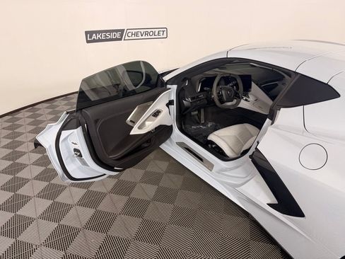 Used 2024 Chevrolet Corvette Stingray Preferred Cpe w/ Z51 Performance Package RWD image 23