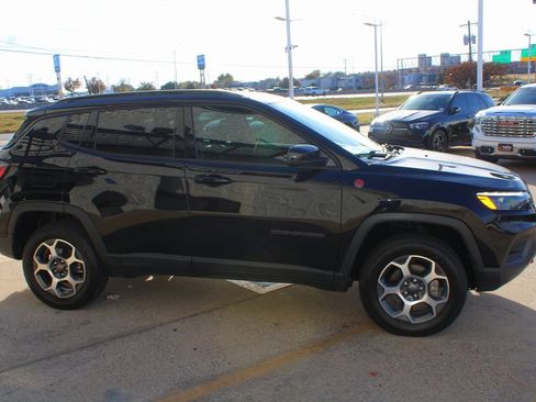 Used 2022 Jeep Compass Trailhawk w/ Trailhawk Elite Group image 7