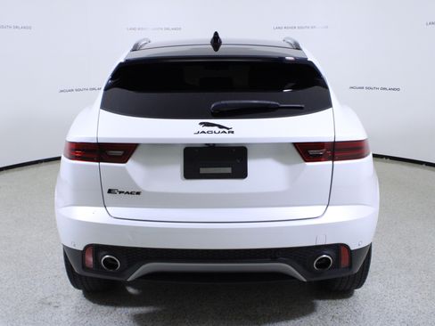 Used 2022 Jaguar E-PACE SE image 6