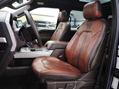 Used 2018 Ford F150 King Ranch w/ Equipment Group 601A Luxury AWD/4WD image 41