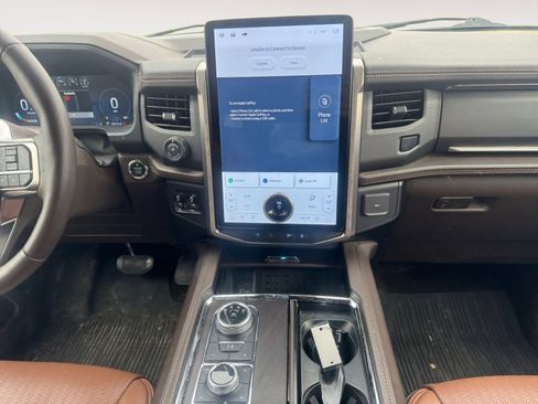 Used 2024 Ford Expedition King Ranch AWD/4WD image 11