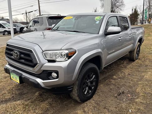 Used 2021 Toyota Tacoma SR5 image 3