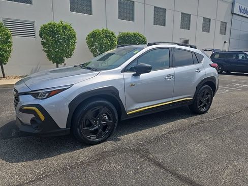 Used 2025 Subaru Crosstrek 2.5i Sport AWD/4WD image 2