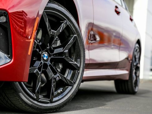 New 2026 BMW 330i xDrive Sedan w/ M Sport Package image 9