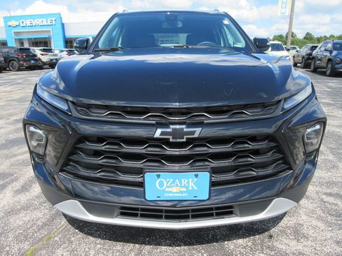 Used 2024 Chevrolet Blazer LT w/ Midnight/Sport Edition FWD image 8