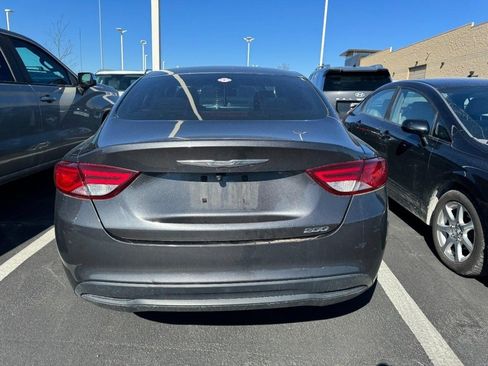 Used 2017 Chrysler 200 LX image 3