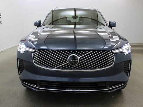 New 2026 Volvo XC90 B6 Plus w/ Protection Package AWD/4WD image 7
