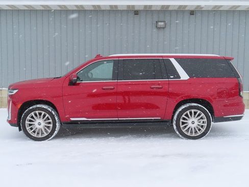 Used 2021 Cadillac Escalade ESV Premium Luxury w/ Driver Assist Tech Package image 10