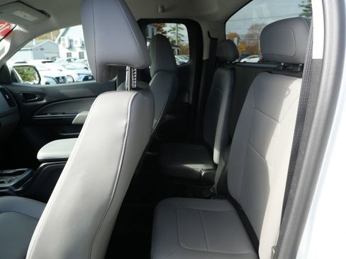 Used 2016 GMC Canyon W/T image 13