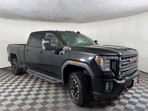 Used 2020 GMC Sierra 2500 AT4 w/ Technology Package image 4