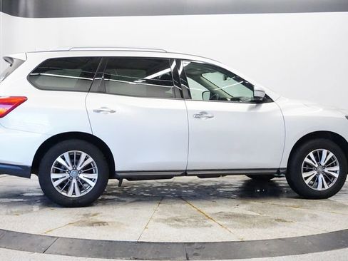 Used 2019 Nissan Pathfinder SL image 7