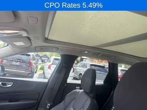 Certified 2023 Volvo XC60 B5 Plus AWD/4WD image 17