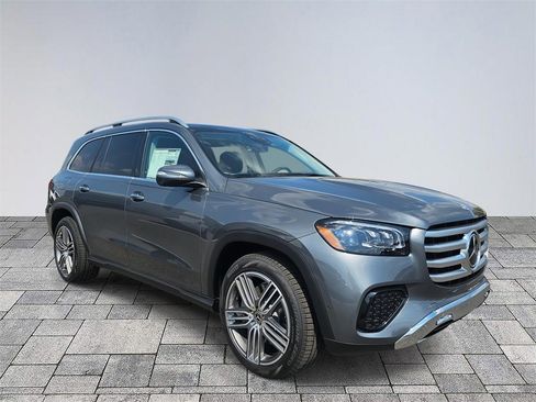 New 2026 Mercedes-Benz GLS 450 4MATIC image 1