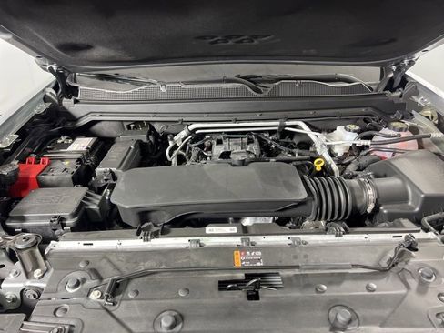 New 2026 Chevrolet Colorado ZR2 w/ Off-Road Front Bumper Package image 3