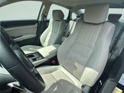 Certified 2018 Honda Accord Touring image 13