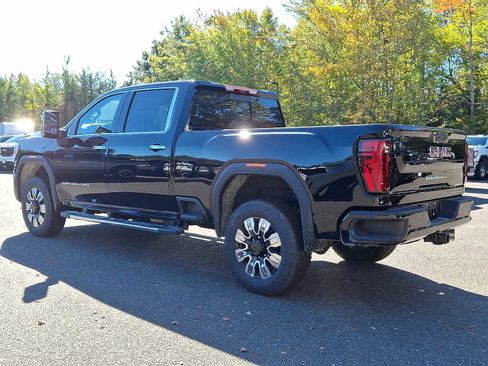 New 2026 GMC Sierra 2500 Denali w/ Denali Reserve Package image 3