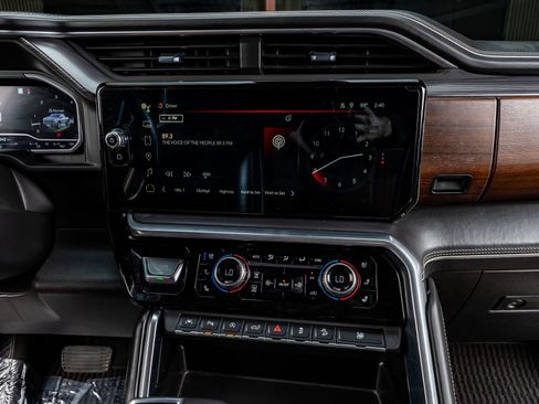 Used 2023 GMC Sierra 1500 Denali Ultimate image 24