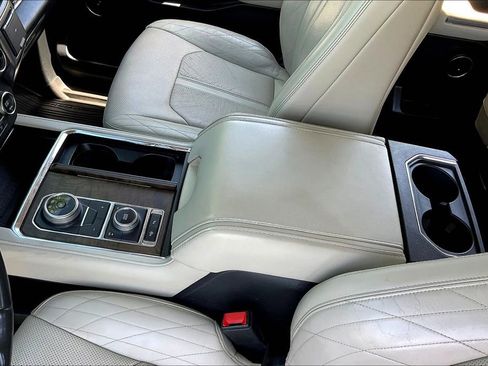Used 2019 Ford Expedition Platinum image 26