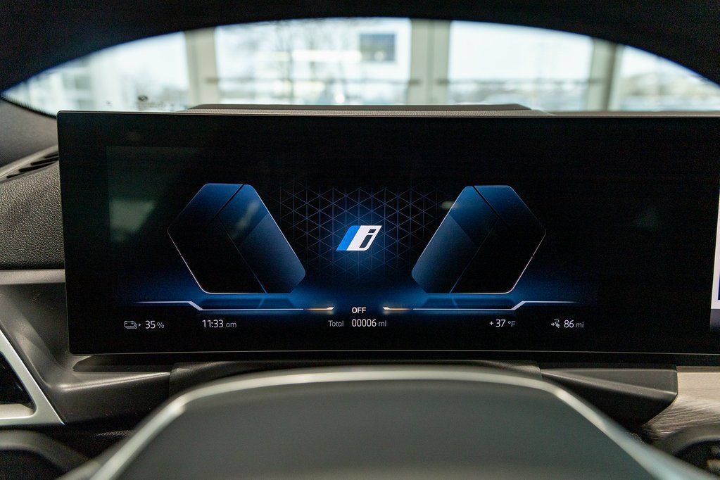 New 2026 BMW i4 xDrive40i w/ Premium Package AWD/4WD image 27