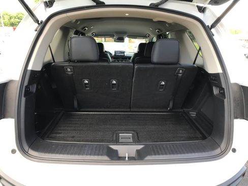 Certified 2024 Honda Pilot EX-L image 8