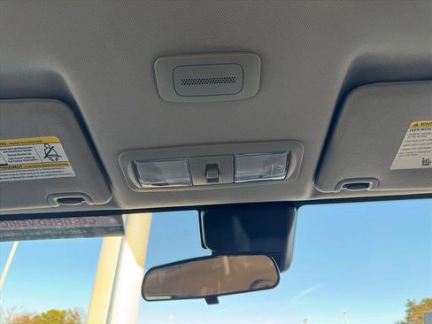 Certified 2022 Nissan Frontier SV w/ Technology Package image 26