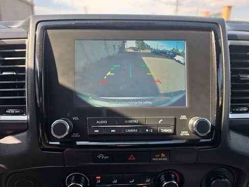 Used 2023 Nissan Frontier SV w/ Technology Package RWD image 19