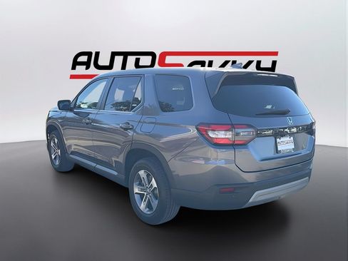Used 2024 Honda Pilot EX-L image 5