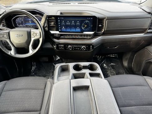 Used 2024 Chevrolet Silverado 1500 RST image 9