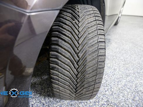 Used 2013 Ford Taurus SEL FWD image 47