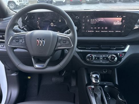 New 2026 Buick Envista Sport Touring image 7