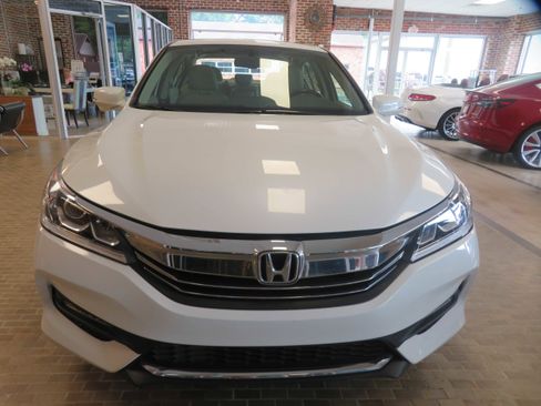 Used 2016 Honda Accord EX-L image 68