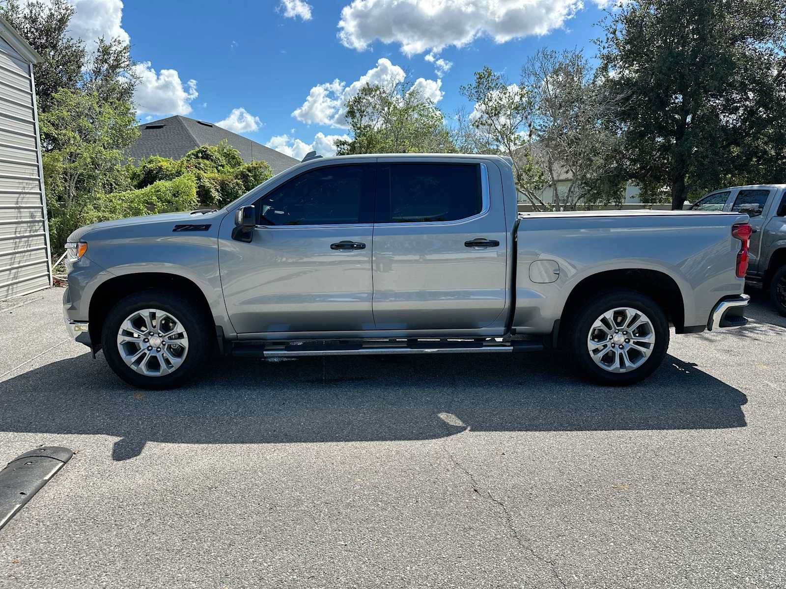 Certified 2024 Chevrolet Silverado 1500 LTZ AWD/4WD image 3