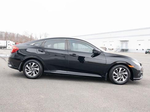 Used 2016 Honda Civic EX image 7