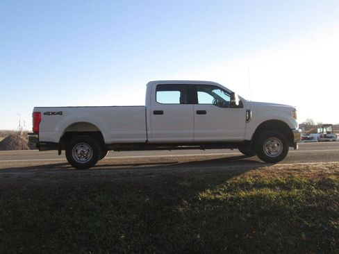 Used 2018 Ford F250 XL w/ Power Equipment Group AWD/4WD image 7