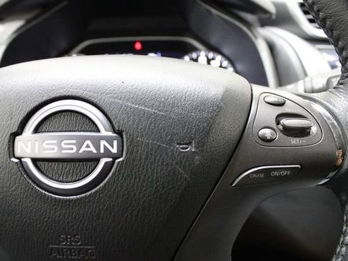 Used 2023 Nissan Murano SV image 25