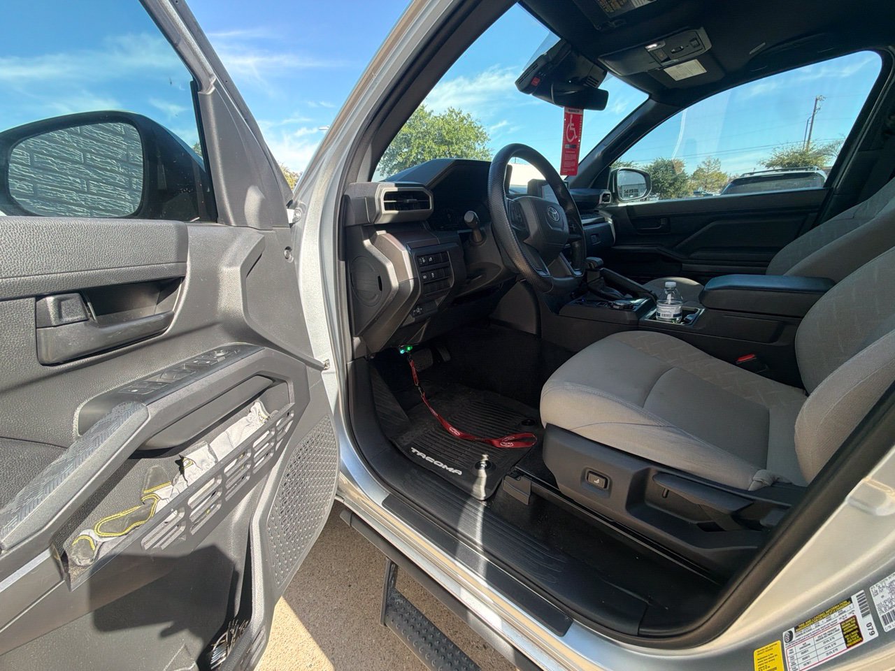 Used 2024 Toyota Tacoma SR5 AWD/4WD image 3