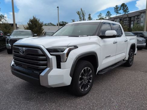 Used 2024 Toyota Tundra Limited AWD/4WD image 2