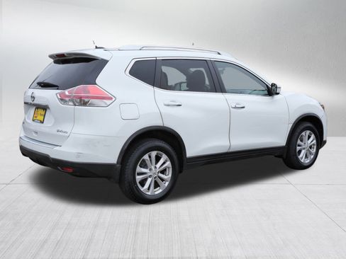 Used 2016 Nissan Rogue SV image 7