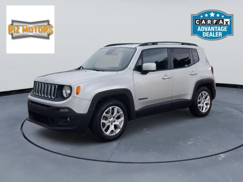 Used 2015 Jeep Renegade Latitude FWD image 1
