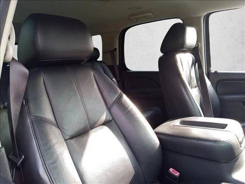 Used 2010 Chevrolet Tahoe LT RWD image 15