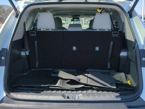 Certified 2026 Toyota Grand Highlander FWD image 16