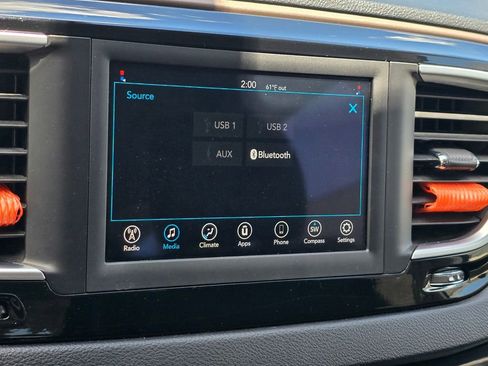 Used 2021 Chrysler Voyager Lxi FWD image 40