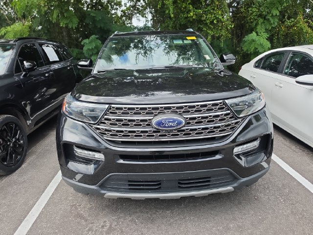 Used 2024 Ford Explorer King Ranch w/ Technology Package RWD image 2